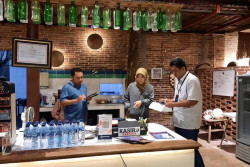 Jelang Lebaran, Usaha Kuliner di Magelang Didampingi Gunakan Tapping Box