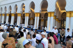 Presiden Jokowi Salat Idulfitri di Solo, Guru Ngaji Jadi Khatib