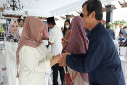 Kompak Nih, Bupati, Wabup dan Sekda Sleman Gelar Open House