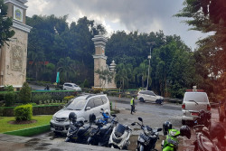 Jalur Jogja-Wonosari Padat, Satu Mobil Sempat Mogok