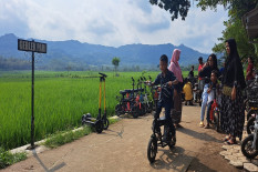 Rezeki Lebaran, Persewaan Skuter Listrik di Nanggulan Moncer