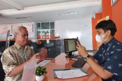 PT Pos Salurkan Bantuan Uang Sembako Rp38,9 Miliar
