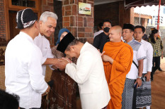 Ribuan Orang Hadiri Open House Ganjar Pranowo