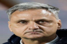 Resmi, Marian Mihail Tukangi PSS Sleman