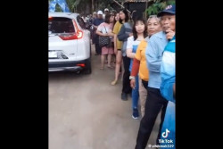 Viral Antrean Kopi Klotok Mengular Puluhan Meter, Warganet: Demi Lodeh