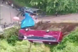 Bus Kecelakaan di Guci Ternyata Ditinggal Sopirnya Ngopi