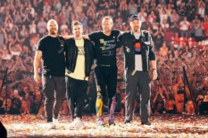 Harga Tiket Konser Coldplay Jakarta Rp11 Juta, Warganet: Duduknya di Pangkuan Chris Martin Kah?