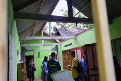 Angin Kencang Rusak Belasan Rumah di Karangmojo Gunungkidul