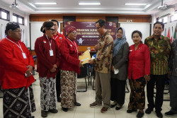 Diiringi Beragam Kesenian, PDI Perjuangan Serahkan Berkas Pendaftaran Caleg DPRD DIY