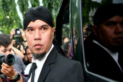 Para Pesohor Berlomba Daftar Caleg, Ada Iyeth Bustami, Melly Goeslaw hingga Ahmad Dhani