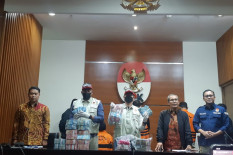 10 Orang Dicekal Terkait Kasus Korupsi Bupati Meranti