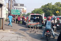 Tabrak Tiang Rambu, Seorang Pemotor Meninggal Dunia di Jalan Jogja Solo