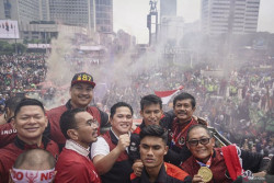 Viral Perenang Senior Siman Keluar dari Pawai SEA Games, Begini Reaksi Warganet
