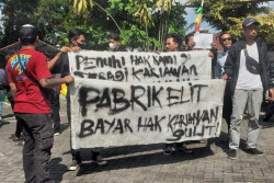 Selesaikan Perselihan dengan Perusahaan, Pekerja Korban PHK Datangi Disnaker Sleman
