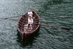 Unik! Perahu Dayung Ini Terbuat dari 1.500 Kg Cokelat, Bisa Mengapung Tanpa Meleleh
