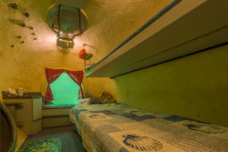 Ada Hotel di Bawah Laut, Tamu yang Menginap Harus Punya Lisensi Menyelam