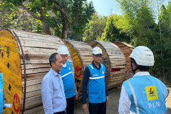 PLN Bangun Konstruksi Jaringan Kabel Bawah Tanah di Kawasan Kampus UGM