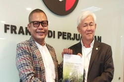 Serahkan Policy Brief Ganja Medis kepada Parpol Peserta Pemilu 2024, Ini Harapan YSN