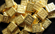 Harga Emas Alami Pelemahan Akibat Lonjakan Dolar AS