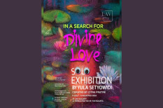 In A Search for Divine Love Mengakumulasikan Pengalaman Fakta Yula Setyowidi