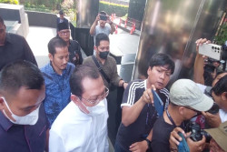 Ditahan KPK, Sekretaris MA Diberhentikan Sementara dari Jabatannya