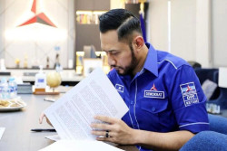 Kritik Jokowi, AHY: Ekonomi Stagnan, Utang Ugal-ugalan!