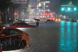 Banjir Korea Selatan Menelan Puluhan Korban Jiwa