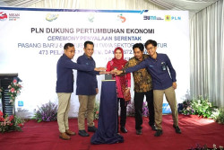 Produktivitas 2 Putri Meningkat dengan Electrifying Agriculture, Bupati Demak Apresiasi PLN