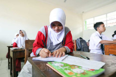 Jokowi soal Kisruh PPDB Zonasi: Selesaikan Baik-baik di Lapangan!