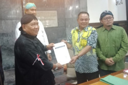 Wadul ke DPRD DIY, FBBTN Mengecam Keras Pernikahan Anjing Jojo dan Luna