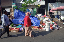 TPA Piyungan Tutup, Sampah Mulai Menumpuk di Tepi Jalan Jogja