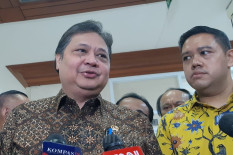 Airlangga Disebut Sering 'Bawa' Nama Jokowi Untuk Urusan Pribadi