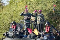 Korps Marinir Nobatkan Mahfud MD sebagai Warga Kehormatan