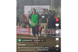 Viral Duta Sheila On 7 Jadi Pemain Tarkam Bola Voli di Condongcatur Sleman