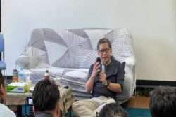 Viral Kritik Presiden Jokowi, Ini Pekerjaan Rocky Gerung