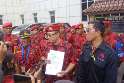 BBHAR & Satgas PDI Perjuangan Kota Jogja Laporkan Rocky Gerung ke Polisi