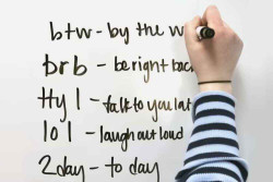 Daftar Bahasa Gaul Inggris Sering Dipakai Anak Muda Milenial