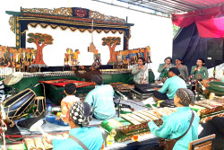 Cegah Masalah Sosial dan Remaja Melalui Wayang Cakruk