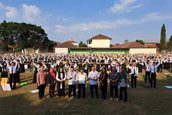 Pecahkan Rekor MURI, Mahasiswa Baru Faperta Untidar Bikin Pothil Terpanjang