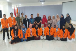 12 Mahasiswa UAD Bantu Mengajar Sekolah di Thailand dan Filipina