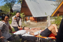 WNA Asal Inggris Menganiaya Pacar dan Merusak Bungalo