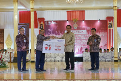Apresiasi Pasukan Pengibar Bendera, Bank BPD DIY Berikan Tabungan SimPel
