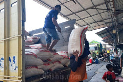 Harga Beras, Telur hingga Daging Ayam Naik