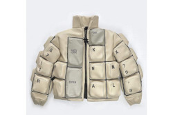 Jaket Ini Punya Desain Unik, Terinspirasi Papan Tik Komputer