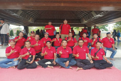 Perkuat Semangat Royong, Katana Yogyakarta Ziarah ke Makam Bung Karno di Blitar