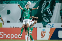 Ditahan Imbang PSS, Pelatih PSM Makassar Protes Kinerja Wasit