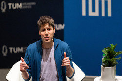 Pendiri ChatGPT Samuel Altman Jadi Orang Asing Pertama Dapat Golden Visa