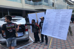 Jogoboyo Tak Kunjung Dipecat, Warga Sidorejo Datangi Kantor Bupati Sleman