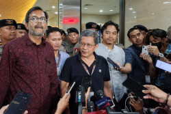 Bareskrim Periksa Rocky Gerung 9 Jam, Dicecar 70 Pertanyaan