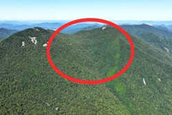 Ilmuan Temukan Kawah Hasil Tabrakan Meteor Pertama di Puncak Gunung Timur Laut China